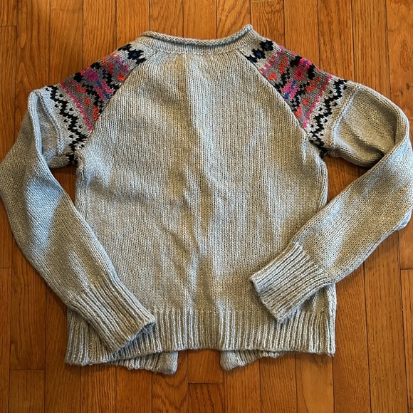 Fair isle sweater cardigan. Sz small. Acrylic/wool blend. Grey button front - Picture 6 of 6